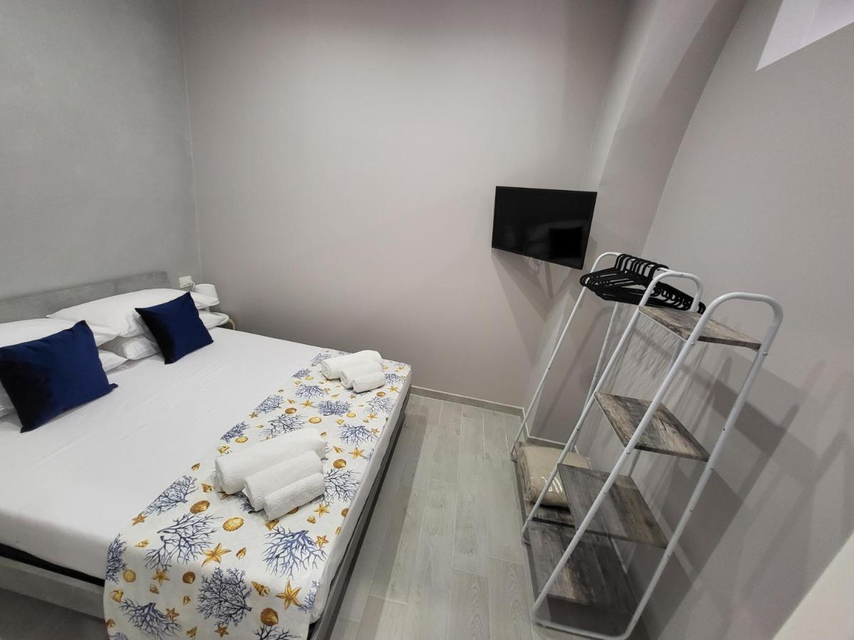Casa Vacanze Manthy Posizione Centrale Bari Esterno foto
