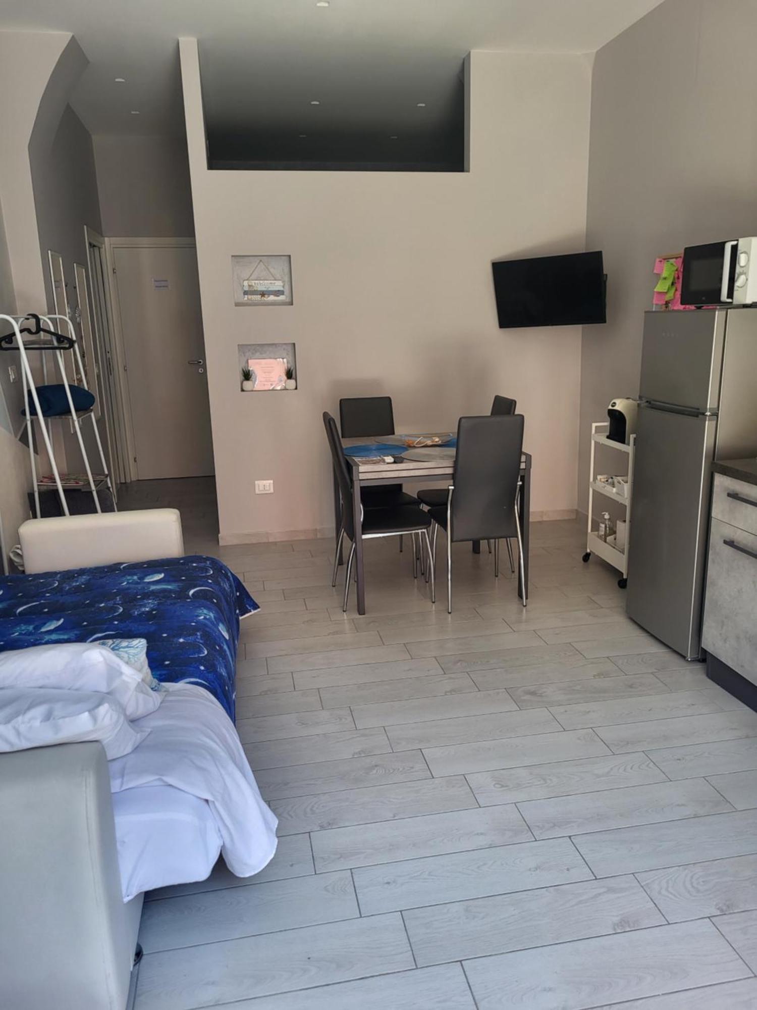 Casa Vacanze Manthy Posizione Centrale Bari Esterno foto